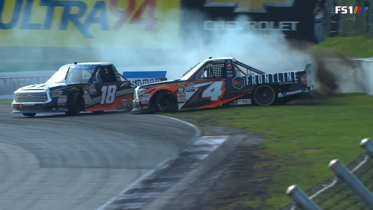 NASCAR Camping World Truck Series 2018. Canadian Tire Motorsport Park. Overtime Battle for Win