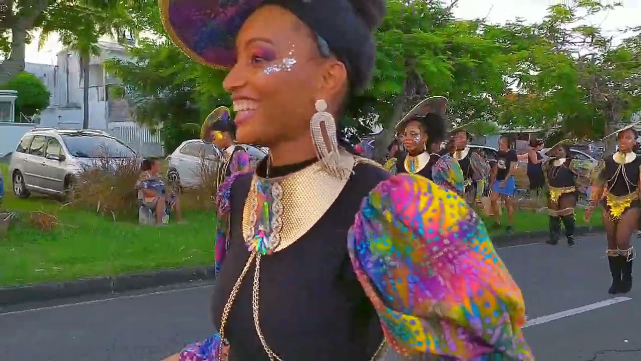 DOUBLE FACE partie1/3 - 21.08.2022 - Parade des Vacanciers - Capesterre B/E - Carnaval de Guadeloupe