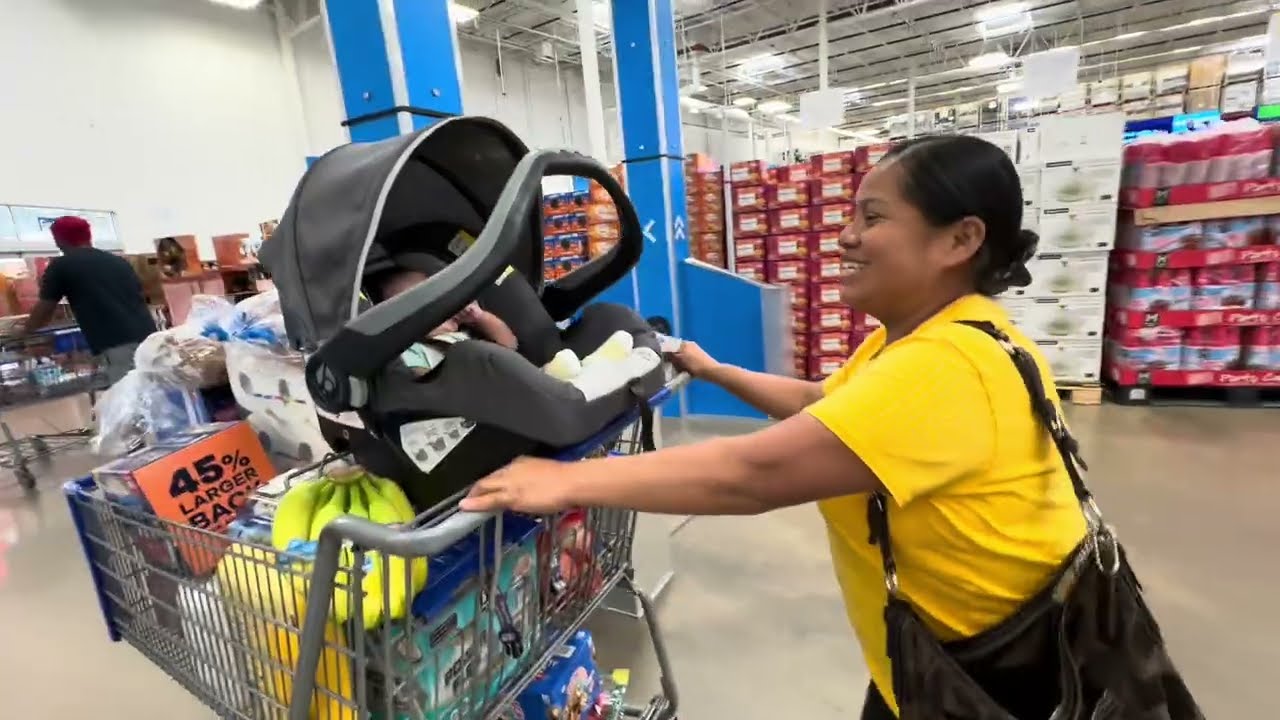 Por primera vez Adriel de compras 🥰en la Sam Club 