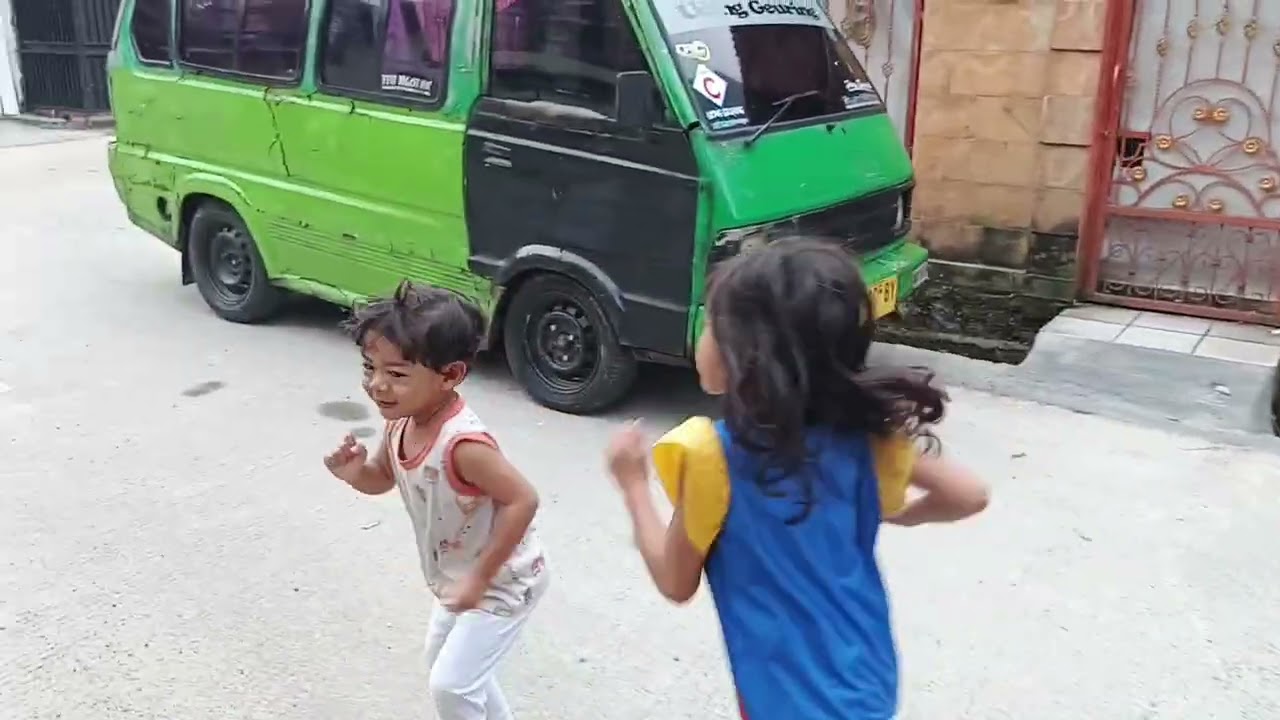 Jalan pagi bersama anak-anak 😁