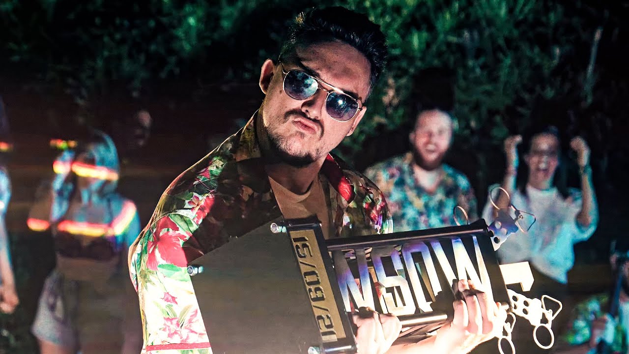 @DENAMMUSIC - Numéro Un (Clip officiel) ft. CHOWH1