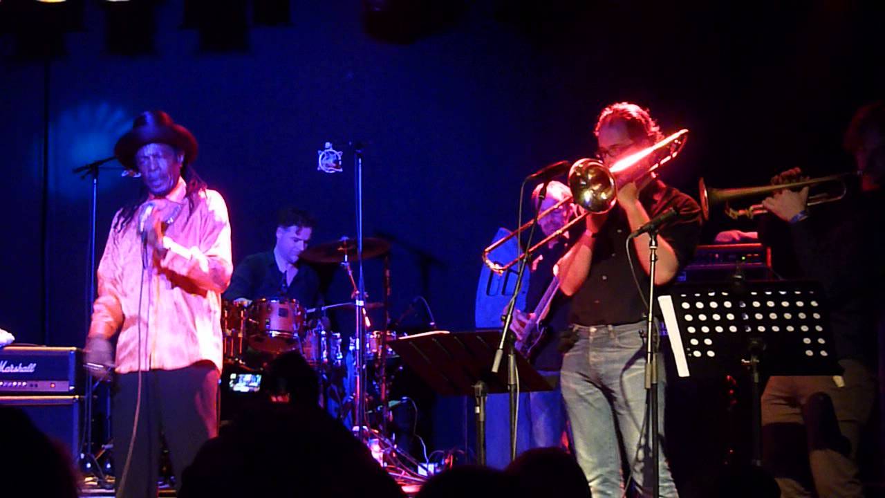 Michael Prophet Gates of Zion (Free up yu heart) Live @ Bibelot Dordrecht 28-03-2015