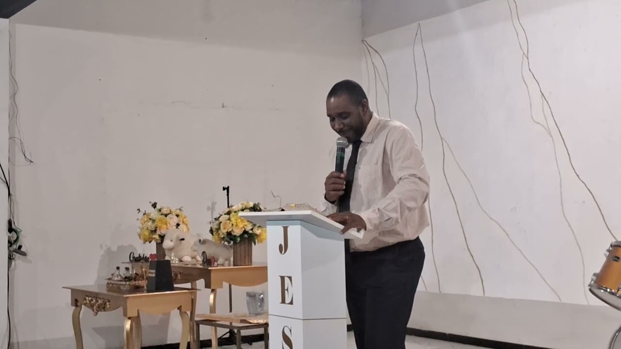Quando Jesus entra cadeias são quebradas