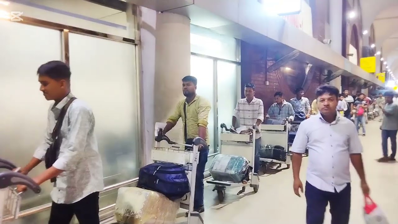  আসলামএয়ারপোর্টবন্ধুকেবিদায়জানানোরজন্য   হওভালোভাবেইনকামকরেবাংলাদেশআবার আমাদেরমাঝেফিরেআসোদোয়ারইল