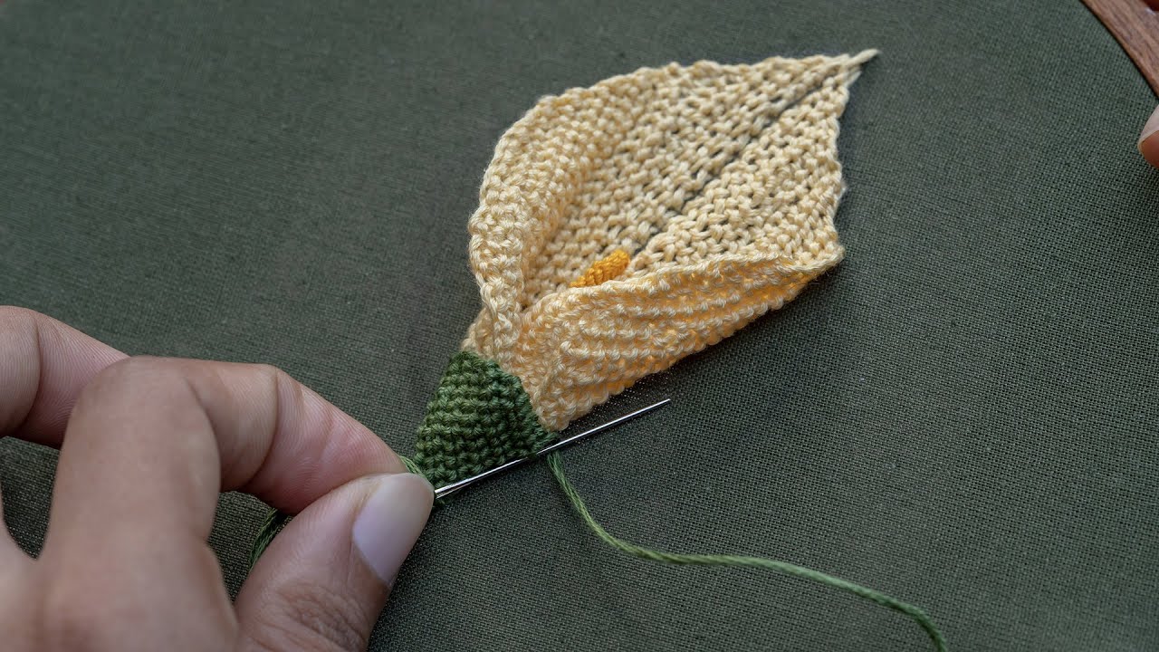 Unique Hand Embroidery  - Realistic Calla Lily Flower