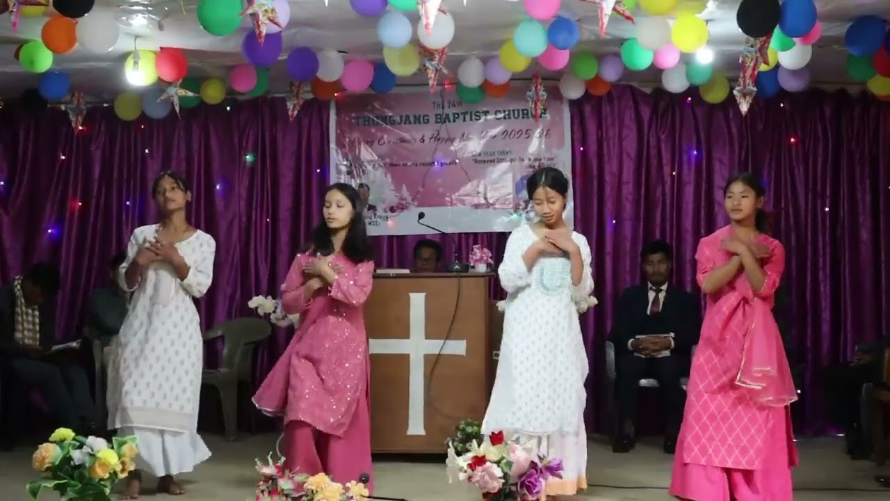 Christmas dance from thungjang youth 
