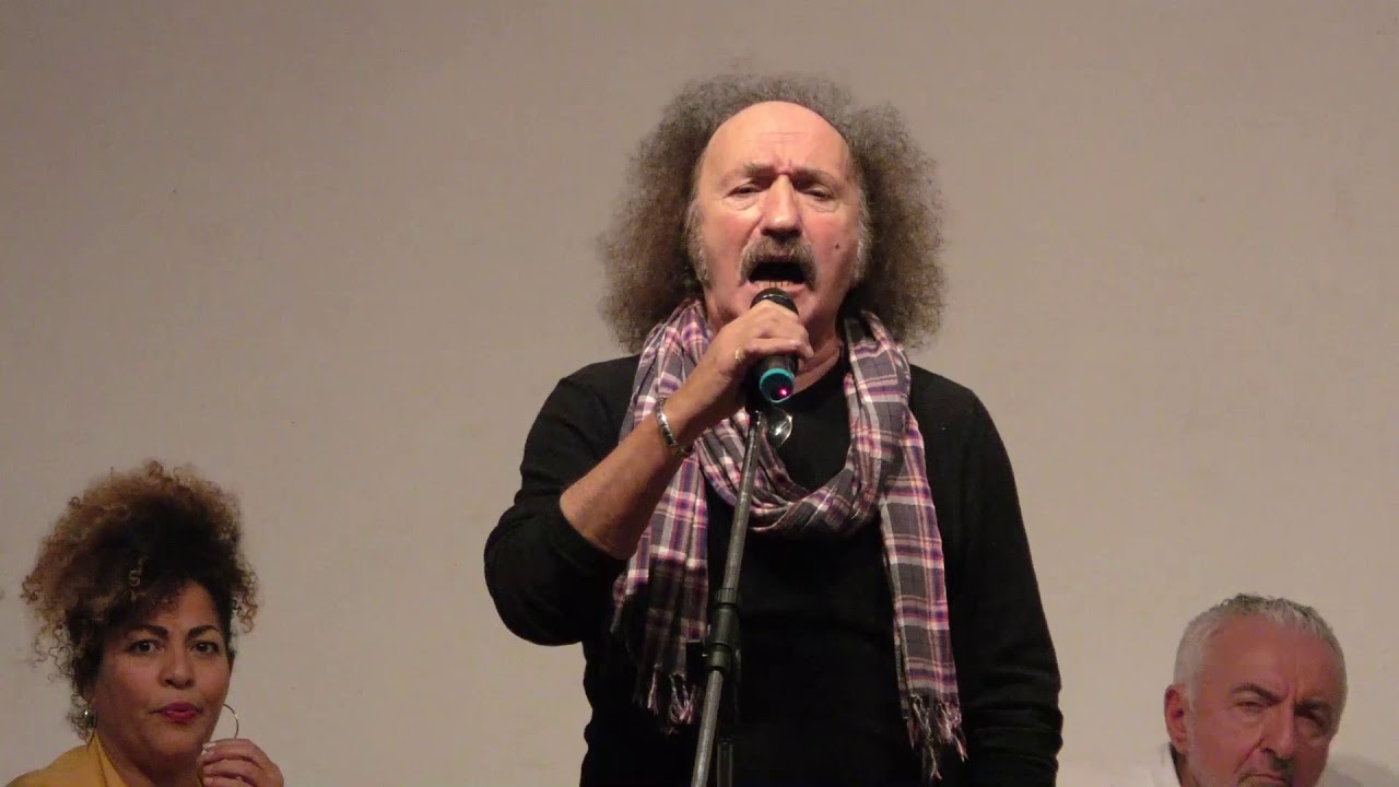 APPLAUSI Canta Livio Macchia