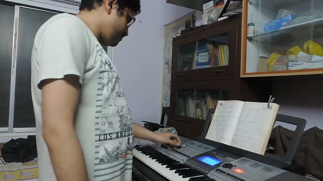 Jaane Jaan Dhoondta Phir Raha  played by Amitesh