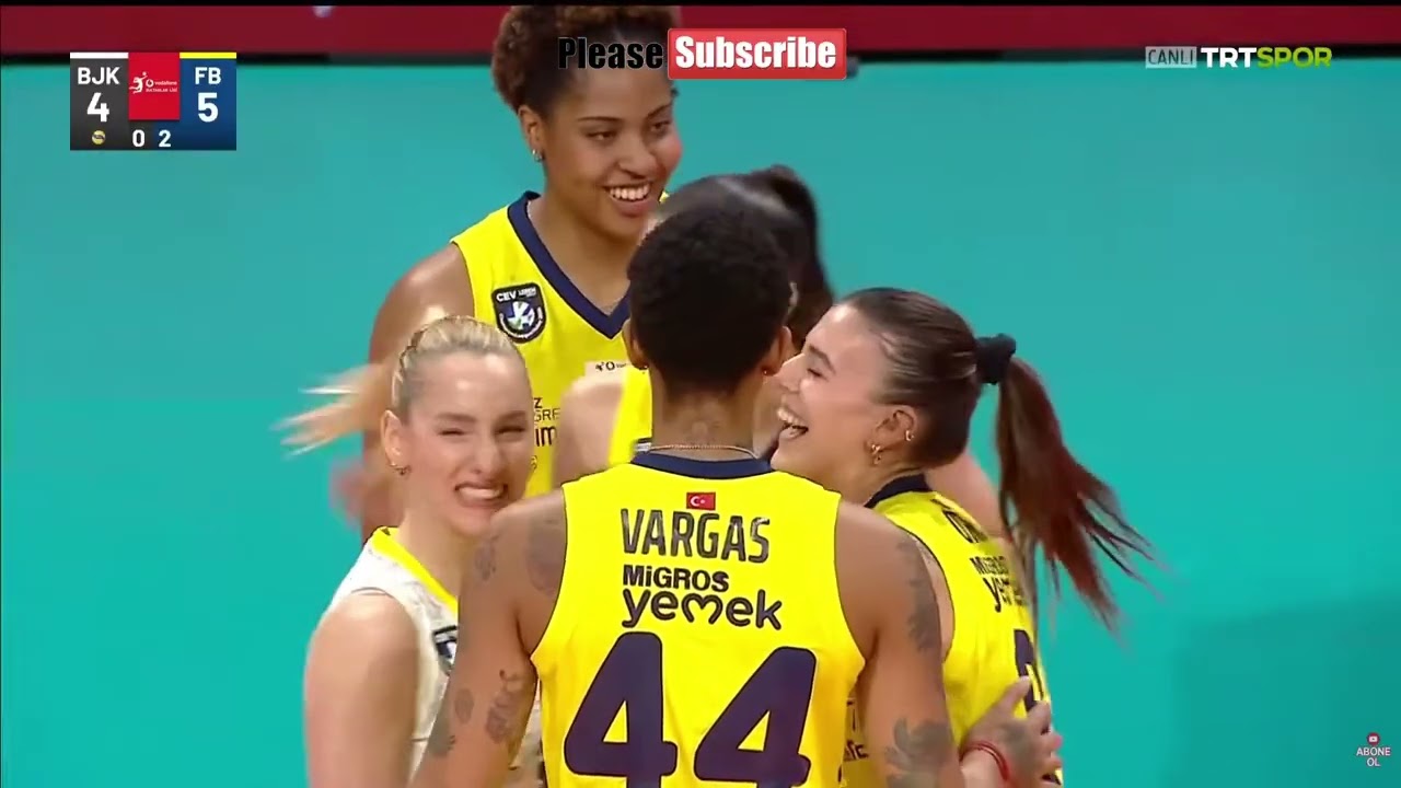Maçın tamamı değil. Beşiktaş - Fenerbahçe Kadın Voleybol Maçının Önemli Anları. 