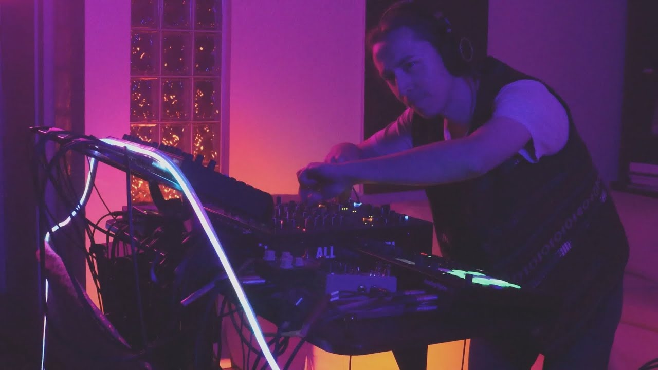 John Lost live at the loft