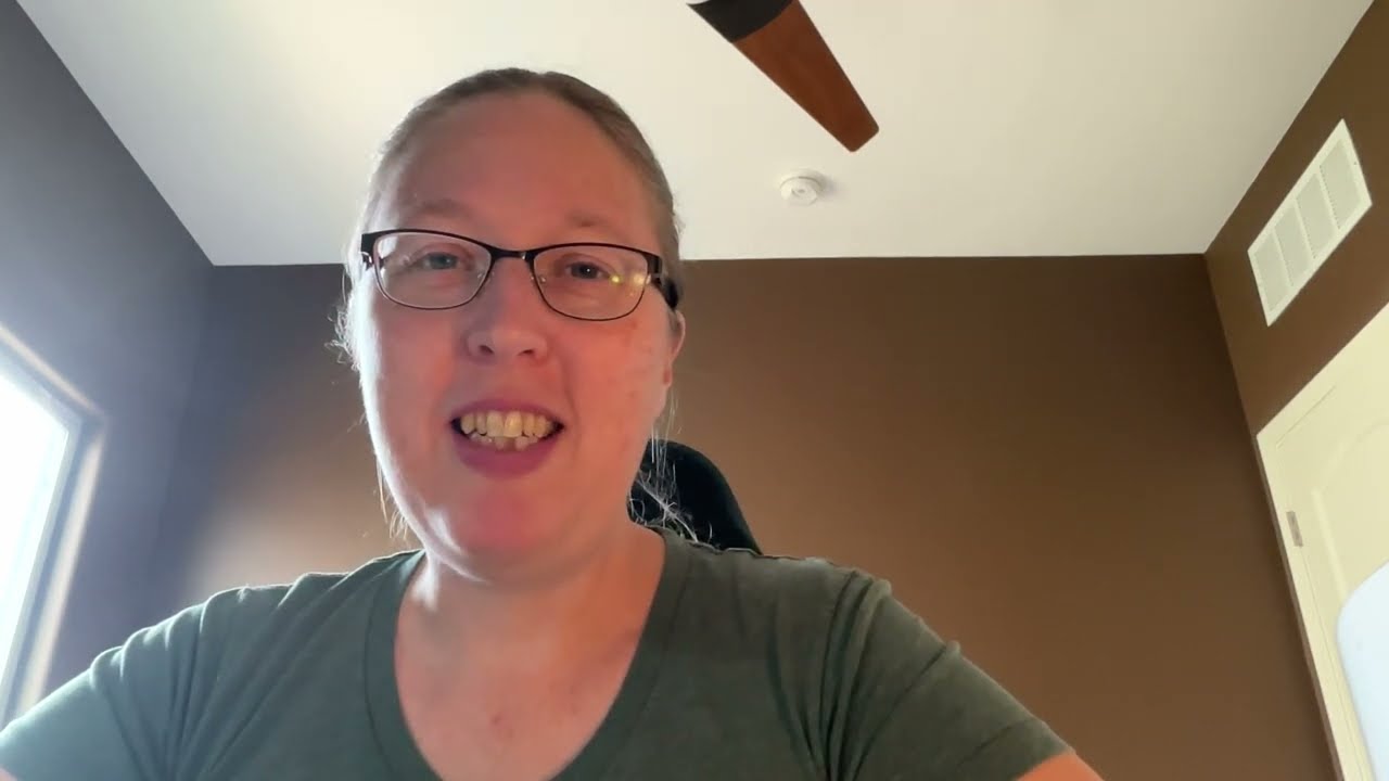 Flosstube #10 - Christmas in July, Chatelaine 2025 retreat and Maine trip, and travel drama!