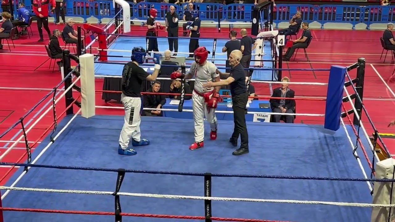 Open international 2026 de karaté light et full contact à Paris : combat du KCVO de Villepinte