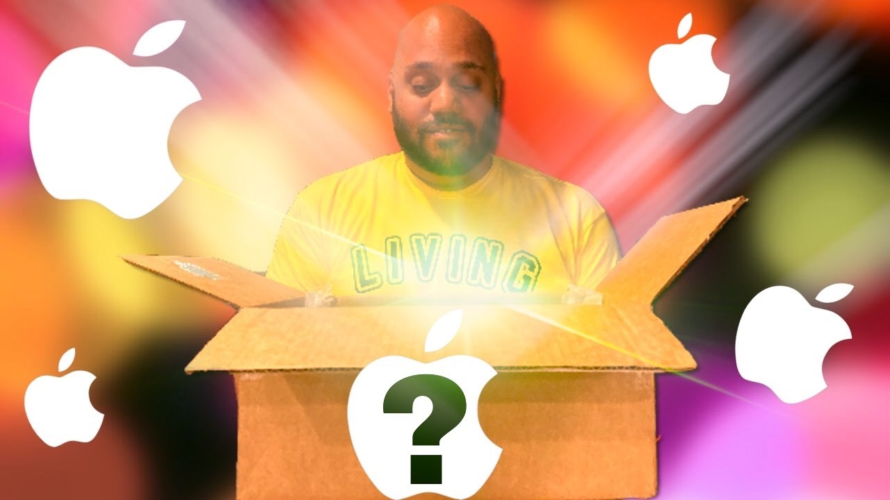iPhone 11 Green Unboxing & Clear Case Review!