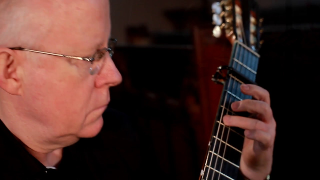 Courante BWV 1008 by J.S. Bach, performed by John Feeley