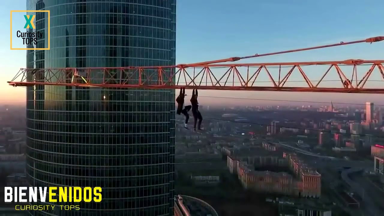 LOS 10 SALTOS M&Aacute;S INCRE&Iacute;BLES Y EXTREMOS DEL MUNDO