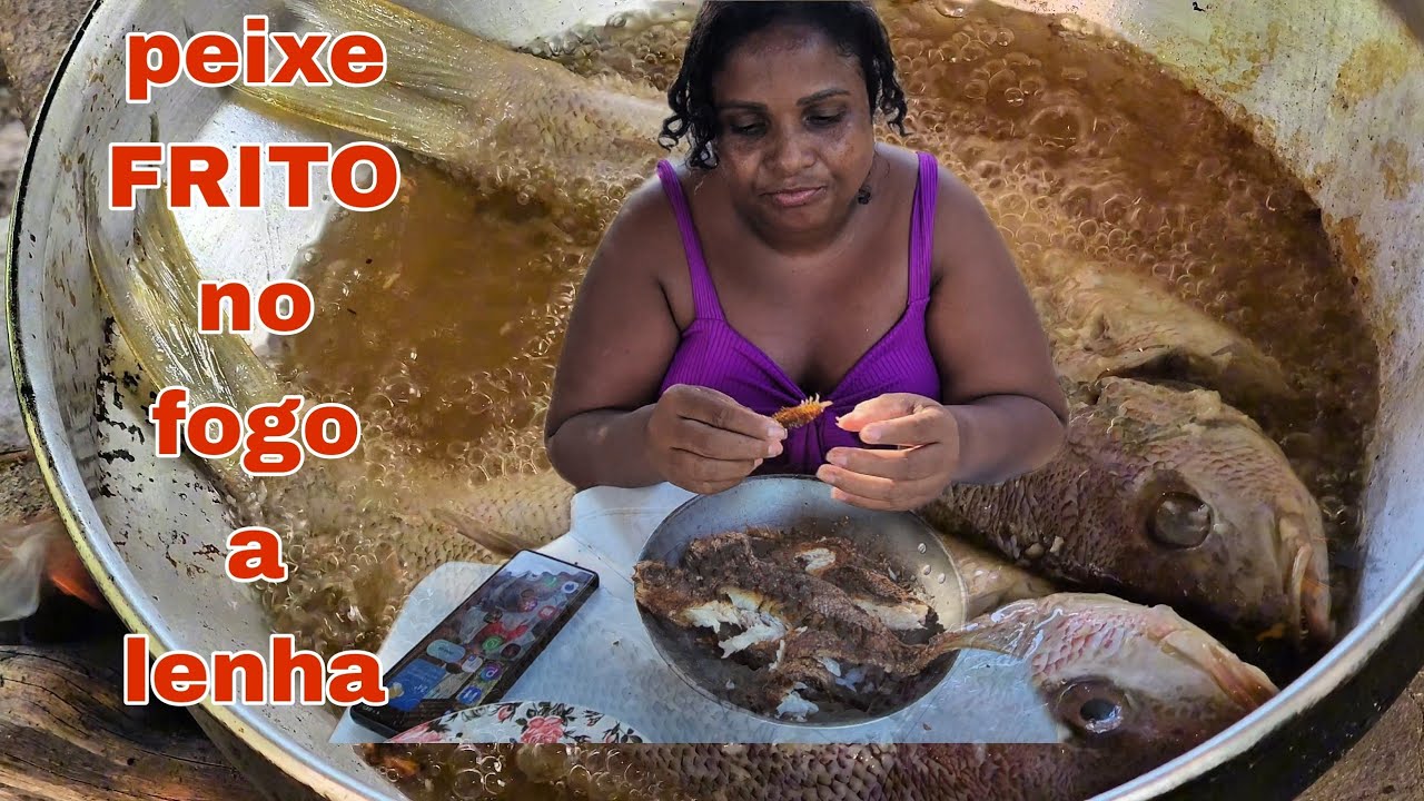 PEIXE FRITO NO FOGO A LENHA 