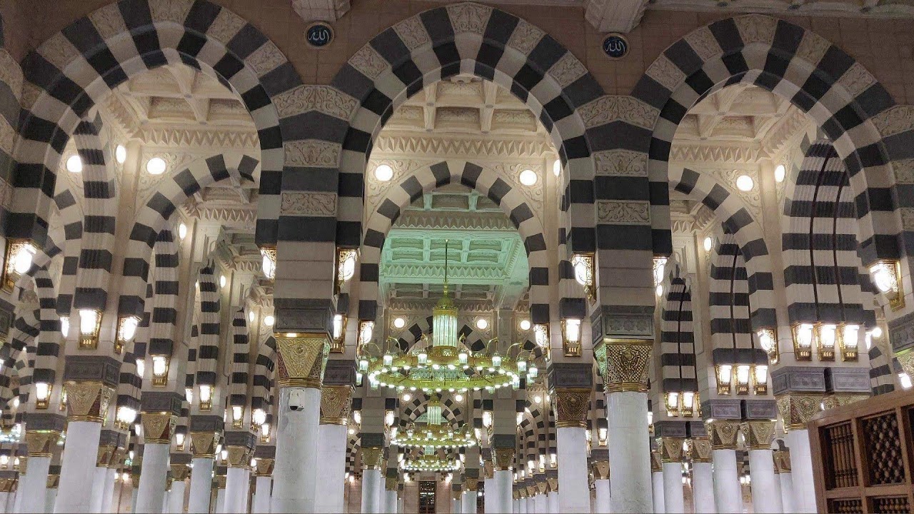 Live Quran حلقة تصحيح القراءات العشر قبل وبعد صلاة العشاء From Madinah 2/5/2026