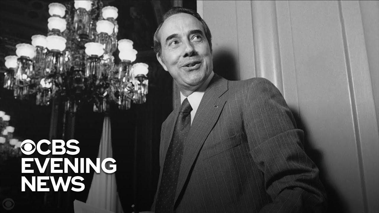 WWII veteran and former presidential candidate Bob Dole dies at 98