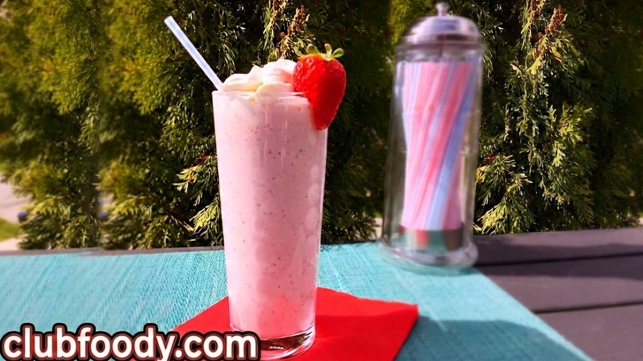 Strawberry Milkshake Recipe &bull; Refreshing Cold Beverage! - Episode 527