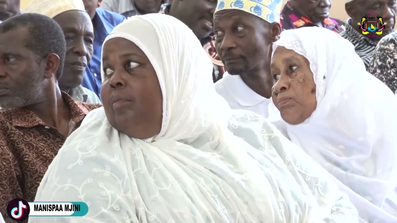MSTAHIKI MEYA RAZALEE AMEFURAHISHWA NA UTENDAJI KAZI WA MADIWANI AMEAHIDI KUWAPA USHIRIKIANO