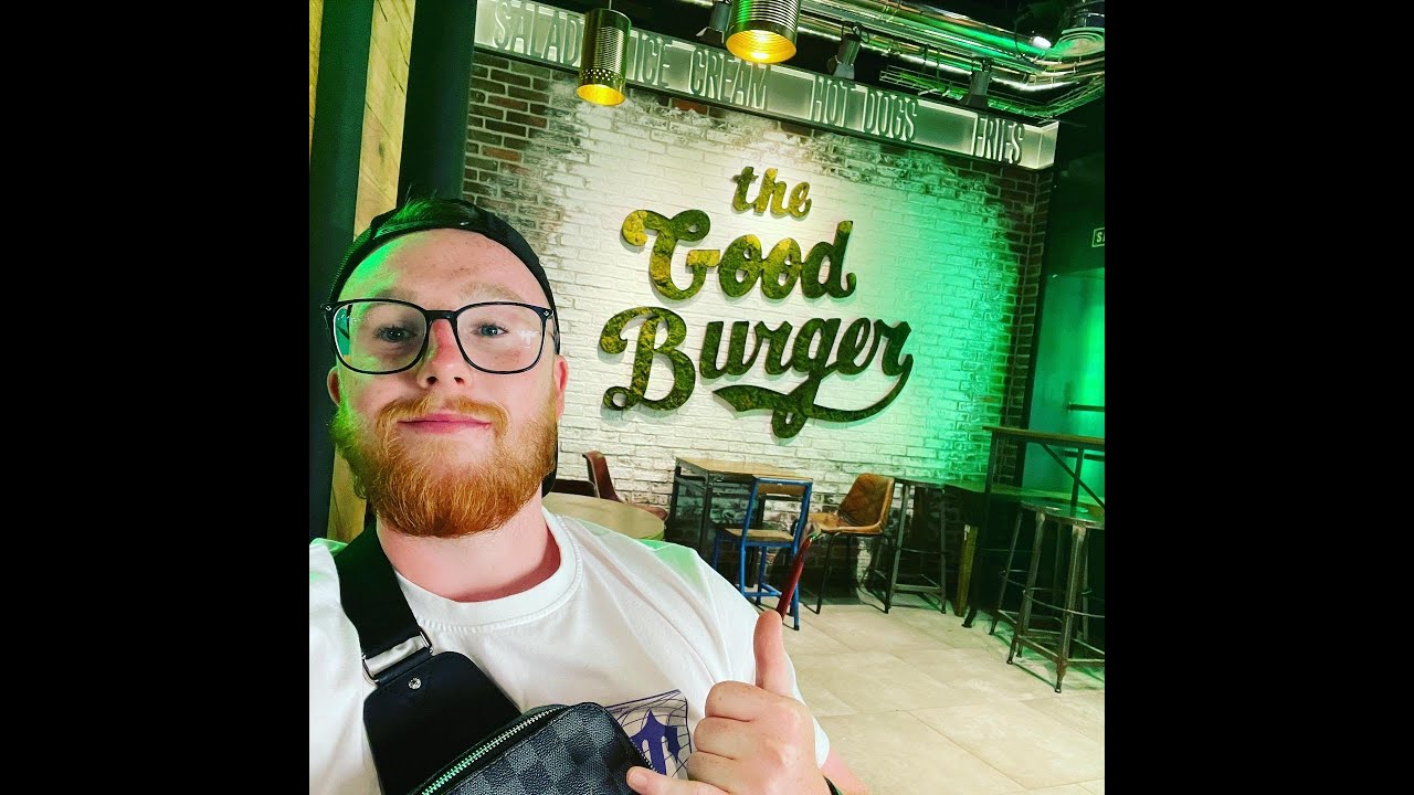 | Mr Techventurer Vlogs | IS THIS THE BEST BURGER IN MALAGA?