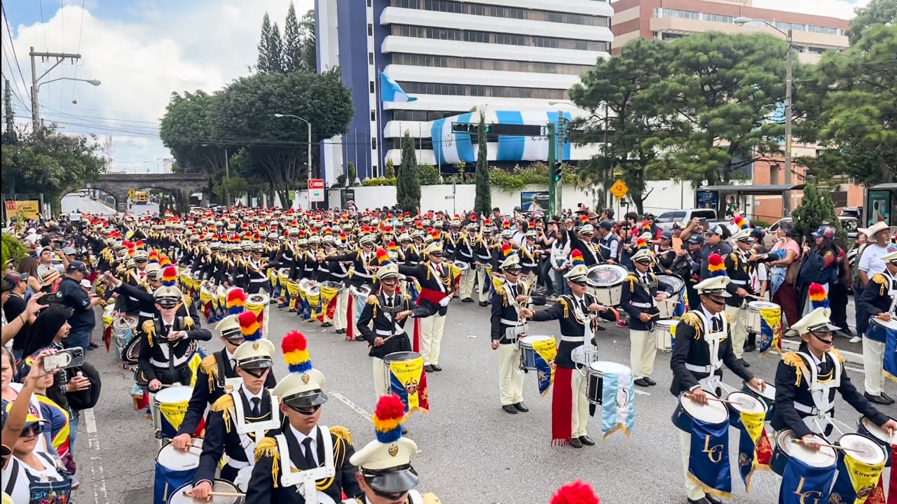 Banda Liceo Guatemala 15 de Septiembre de 2024 - MCDONALDS