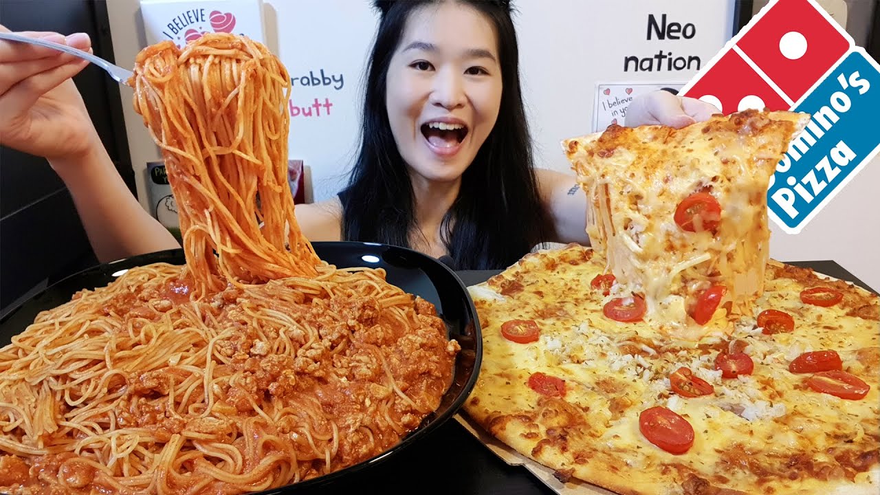 SUPER SPICY! Chili Crab Pasta & Domino's Chili Crab Pizza! Seafood Noodles Recipe & Cooking Mukbang