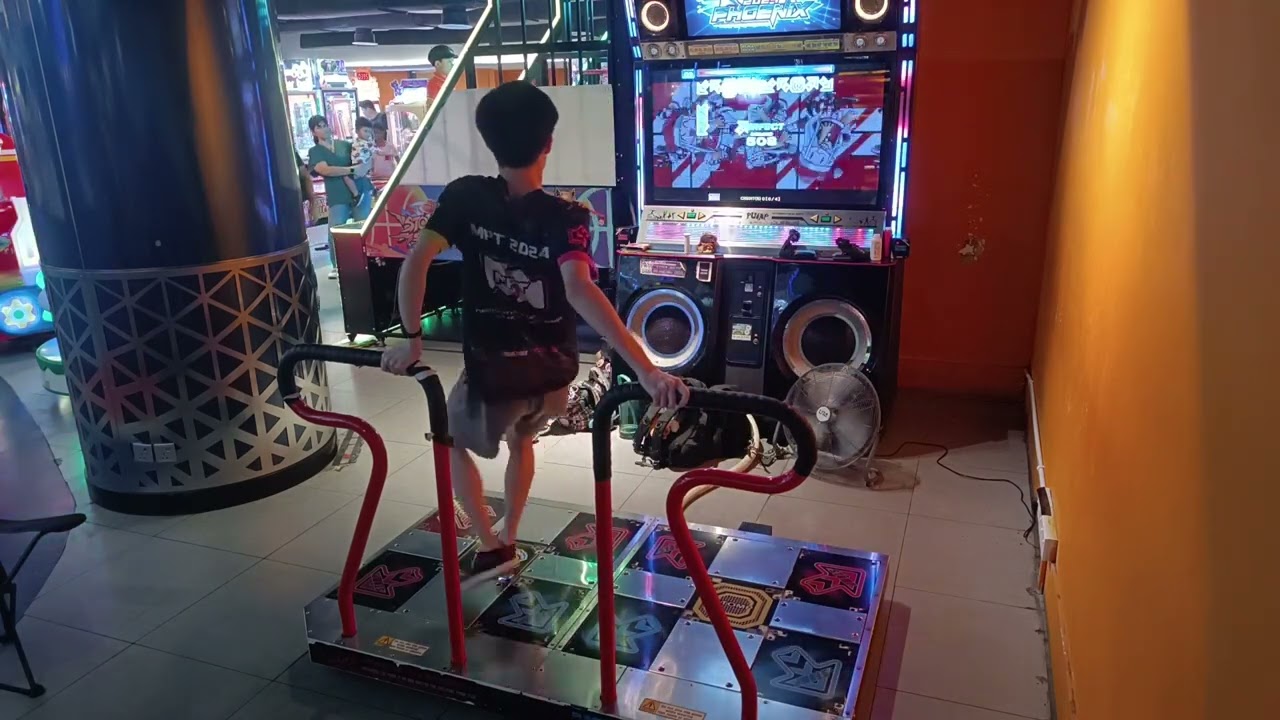 Pump It Up - Rolling Christmas D22 968k AAA+ FG