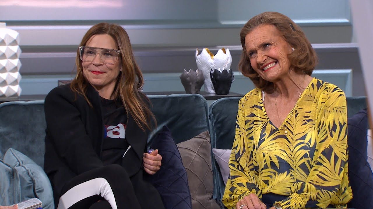 Caroline af Ugglas: ”Jag tror man blir som man uppfostrats” - Malou Efter tio (TV4)
