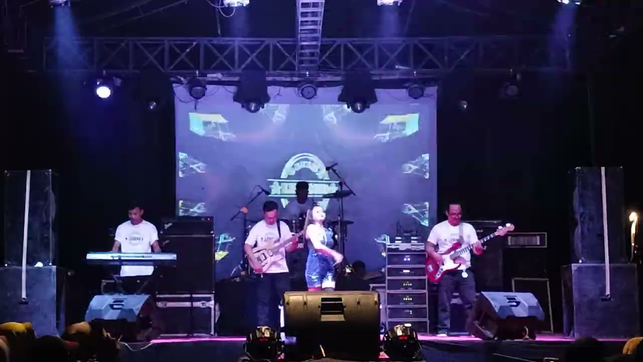 GAFIMA LEGEND BAND, Triska Dinosia (cover)Cikini. acara Rarugi Fest 2024, teluk keramat, Sambas