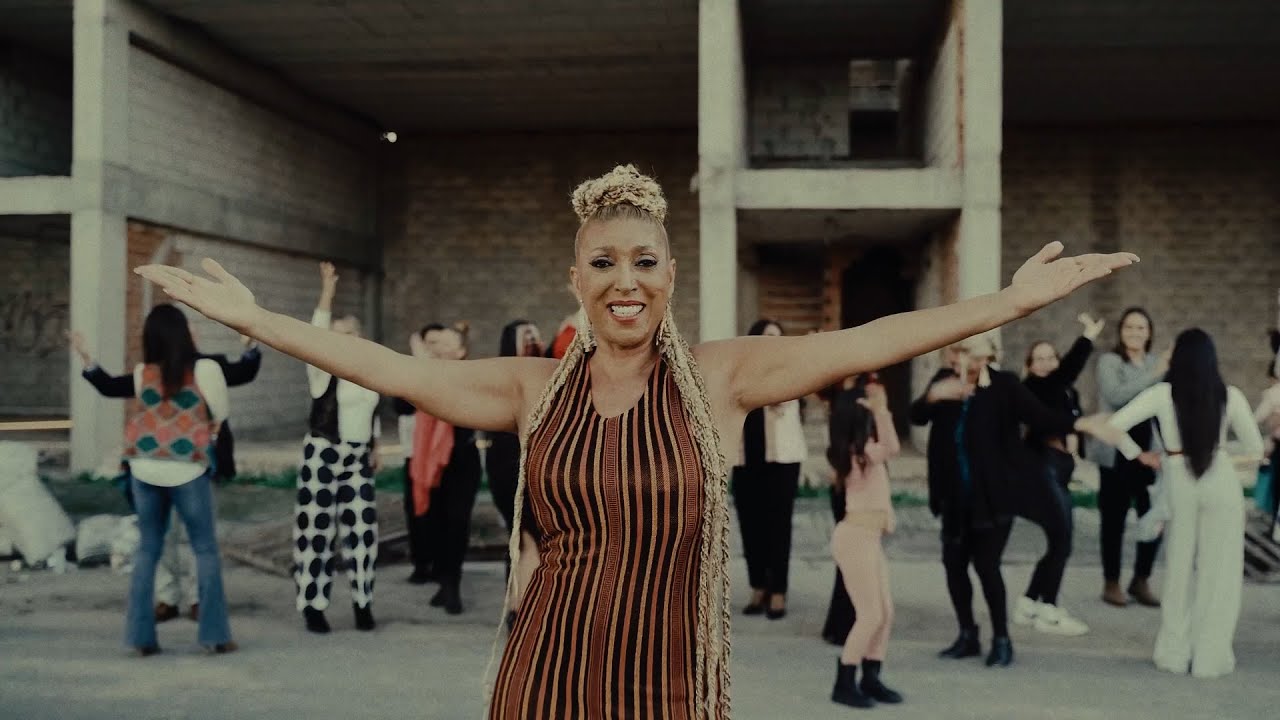 Esperanza Fernández & Josemi Carmona - De Triana al Mundo (Video Oficial)