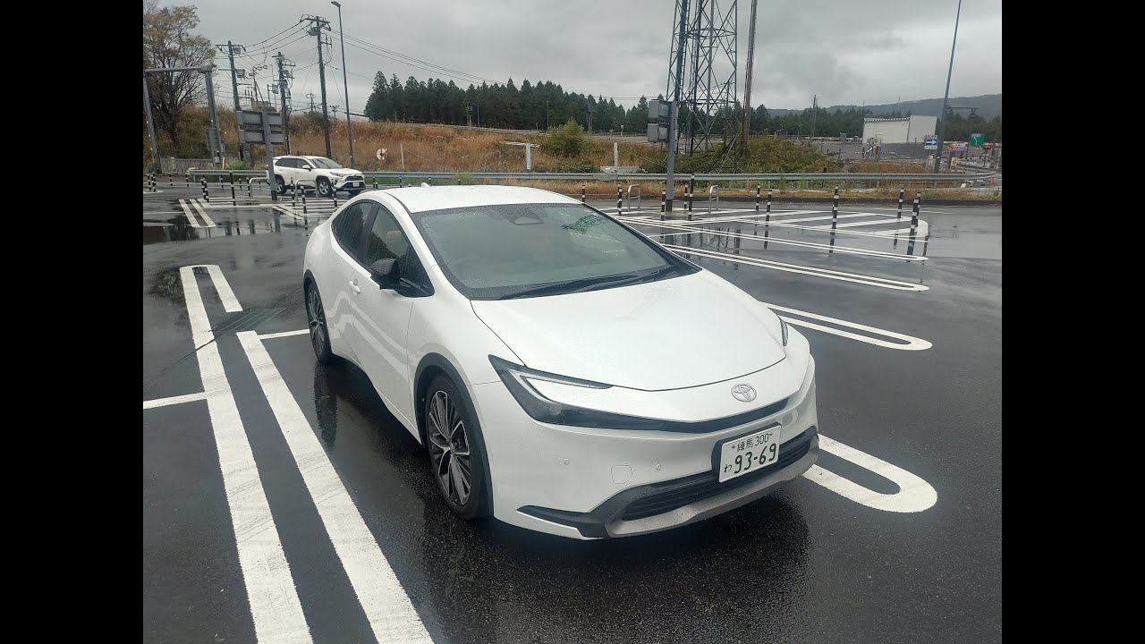 Toyota Prius 2023 日本自駕 從成田到橫濱 初嘗首都高灣岸線但塞車... with RO OST