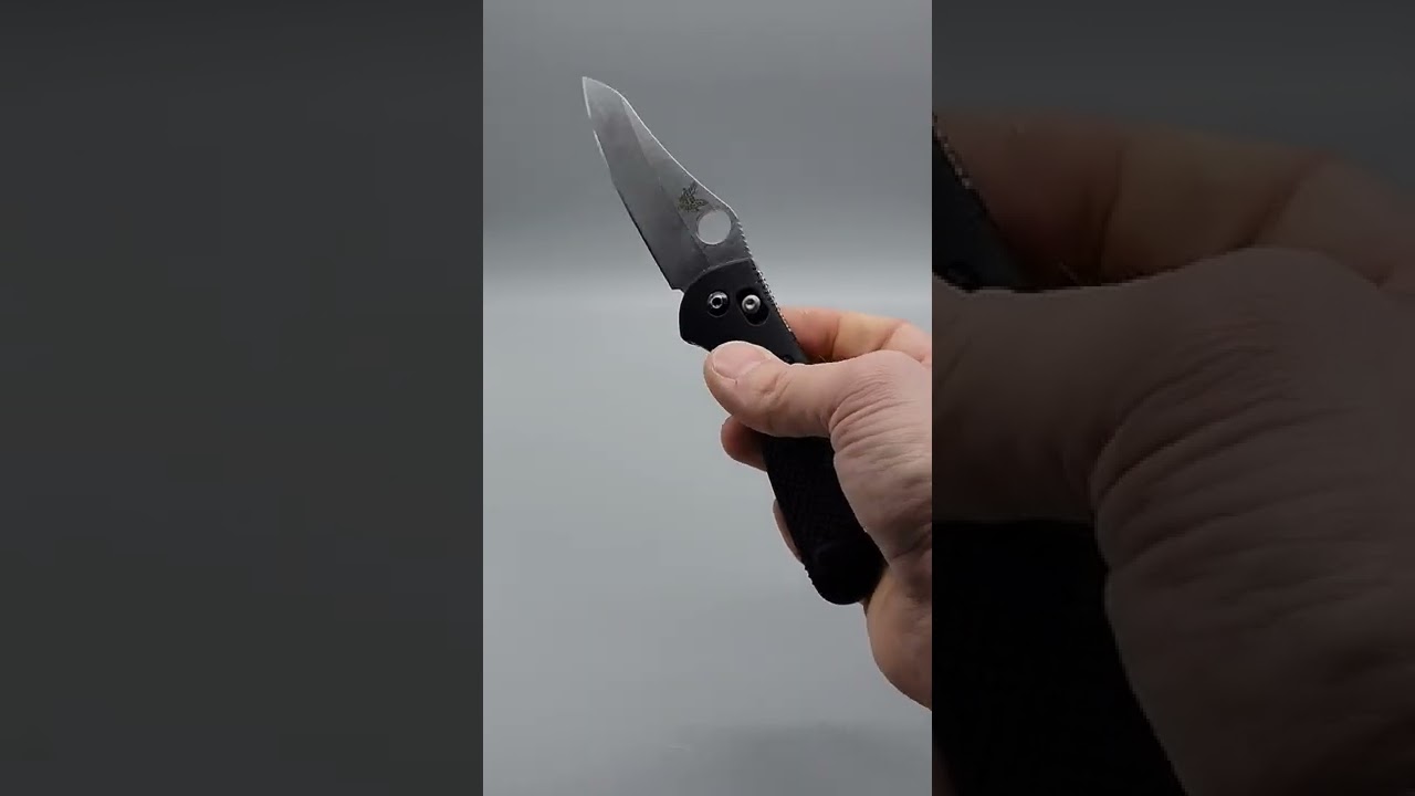 A FEW DIFFERENT WAYS KNIVES LOCK
