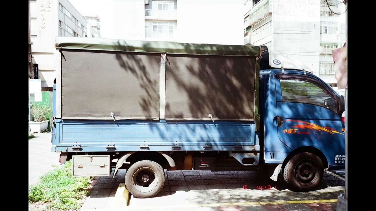 Kodak Proimage 100 Push to 400/Olympus Mju II/Photowalk