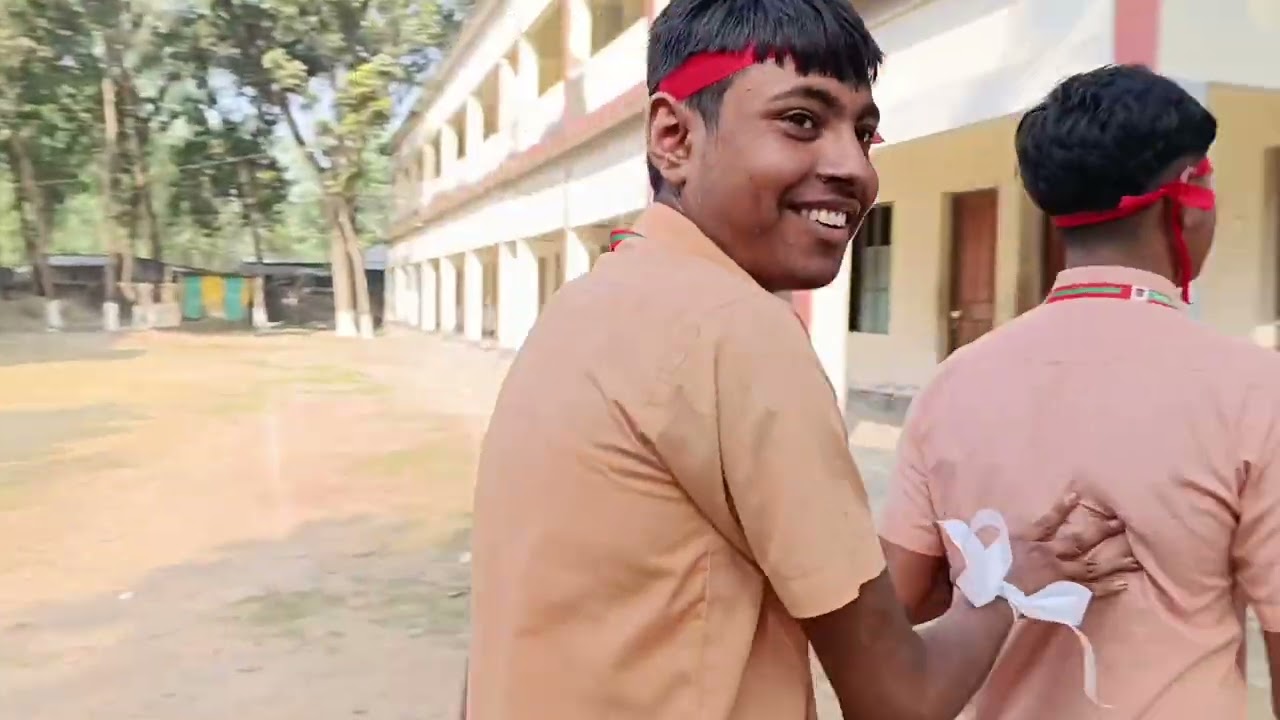 পিটি + প্যারেট পরিচালনায় শরিফ স্যার 