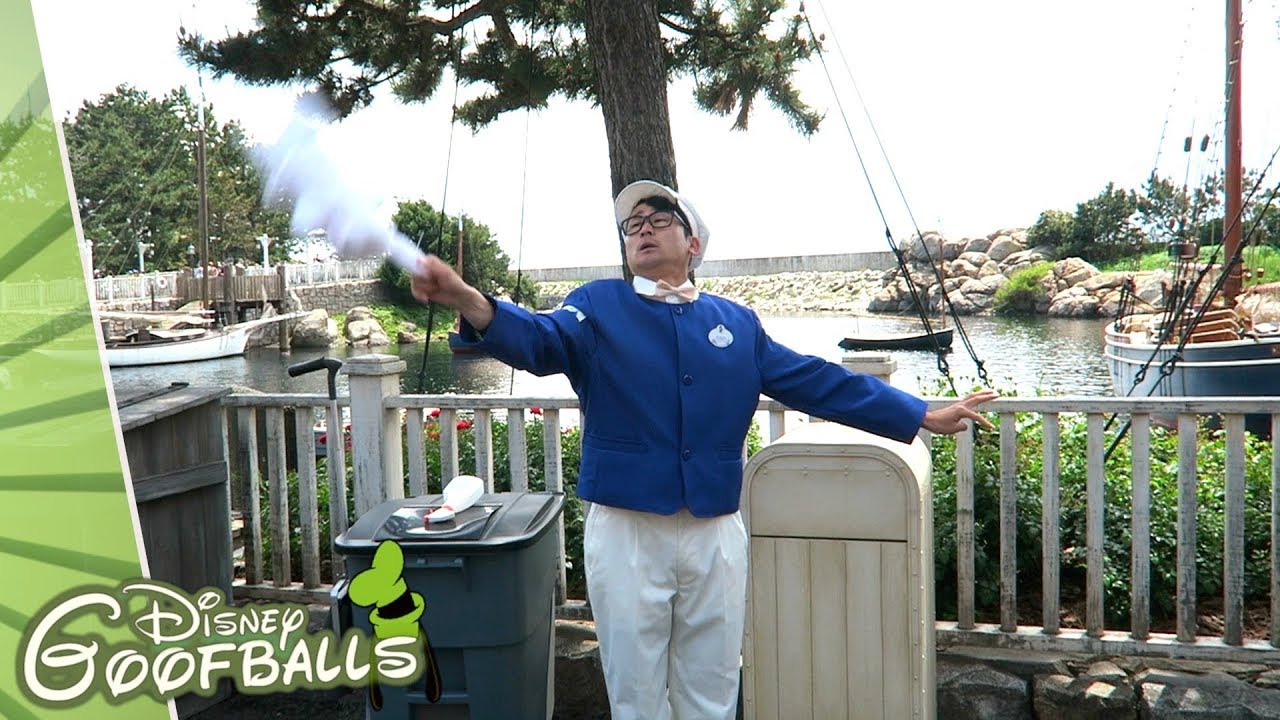 Amazing Janitor at Tokyo DisneySea - Tokyo Disney Resort 2019 🇯🇵
