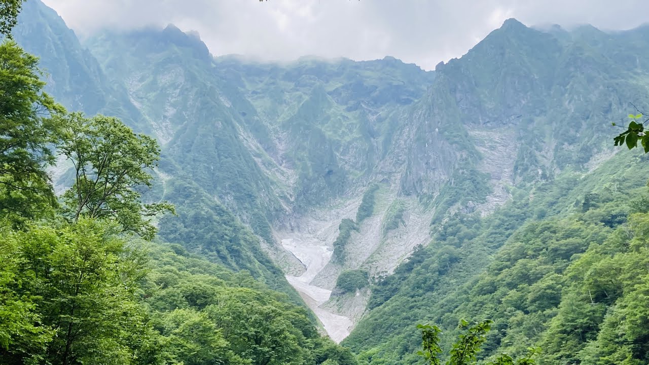 谷川岳【一の倉沢】国道291号群馬県側最終地点