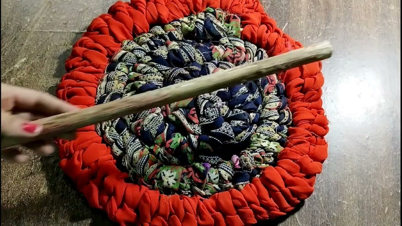 सिर्फ 1 छड़ी और पुरानी साड़ी से बनाएं नयी डिज़ाइन का ये पायदान Doormat | Chatai banana | Mat Banana