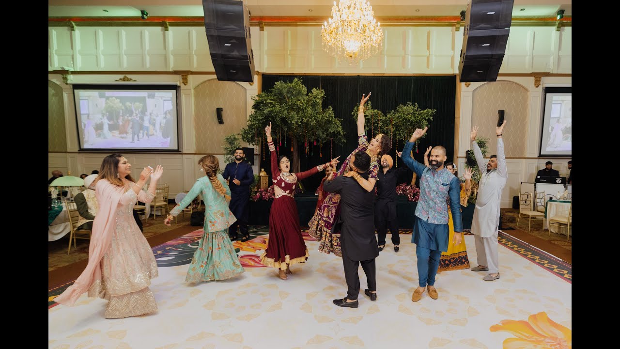 Family punjabi dance performance at Savy's Jago | Punjabi Indian Wedding|