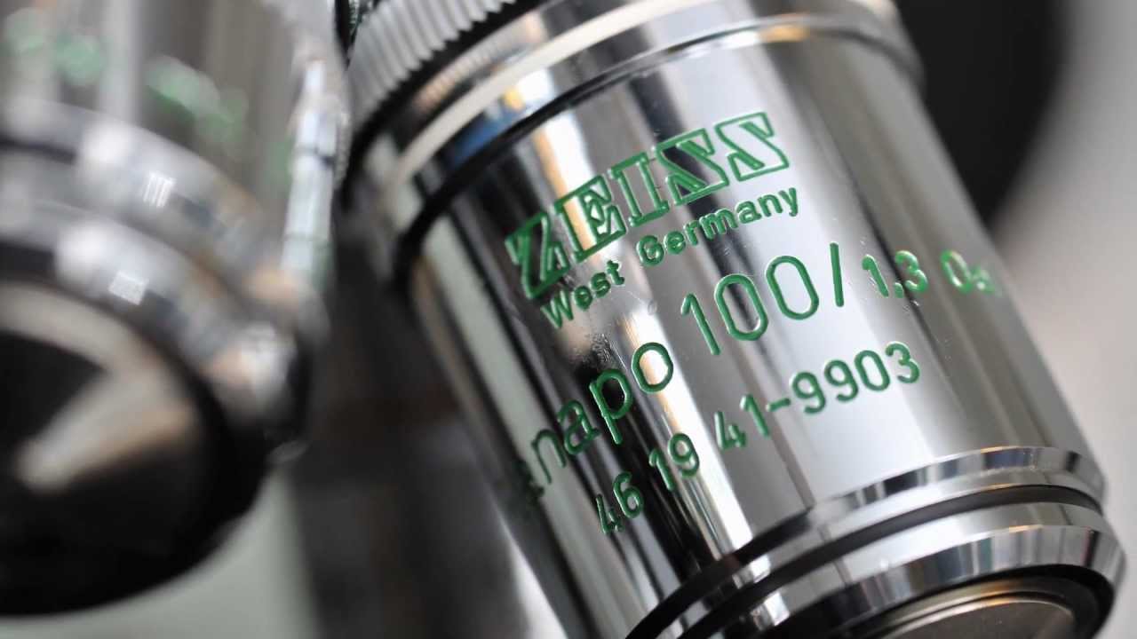 The Zeiss Universal Research Microscope.