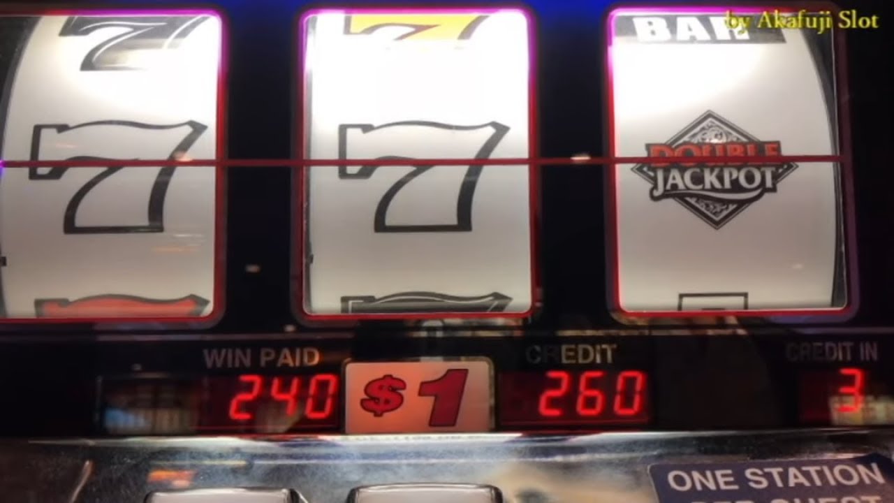 Black and White Slot Machine on Free Play - $1 Slot - Max Bet - 3 Reels @Pechanga Resort & Casino CA