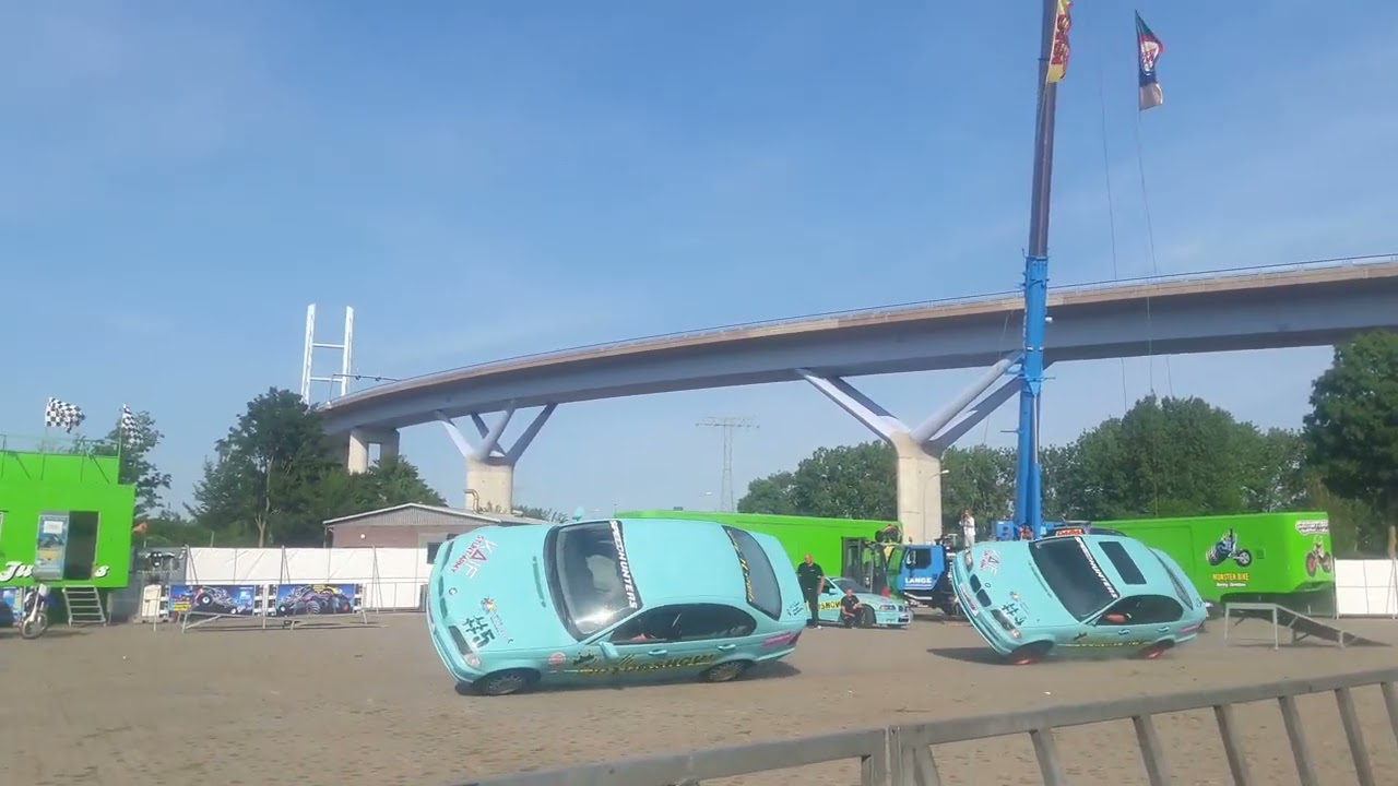 Korth Brothers Stunt Show Part 2 - Fahren auf zwei Räder Stralsund 2022