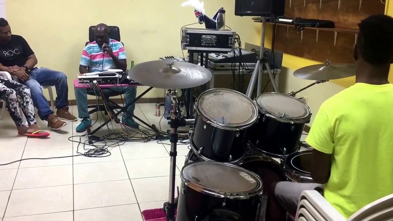 LAST man standing - le groove