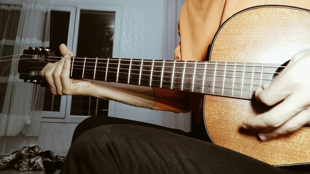Lag T77PE Parlor Akustik Gitar