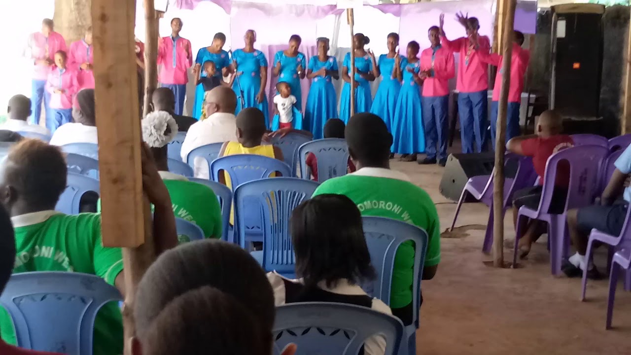Behind the scenes. Shimo LA tewa SDA choir