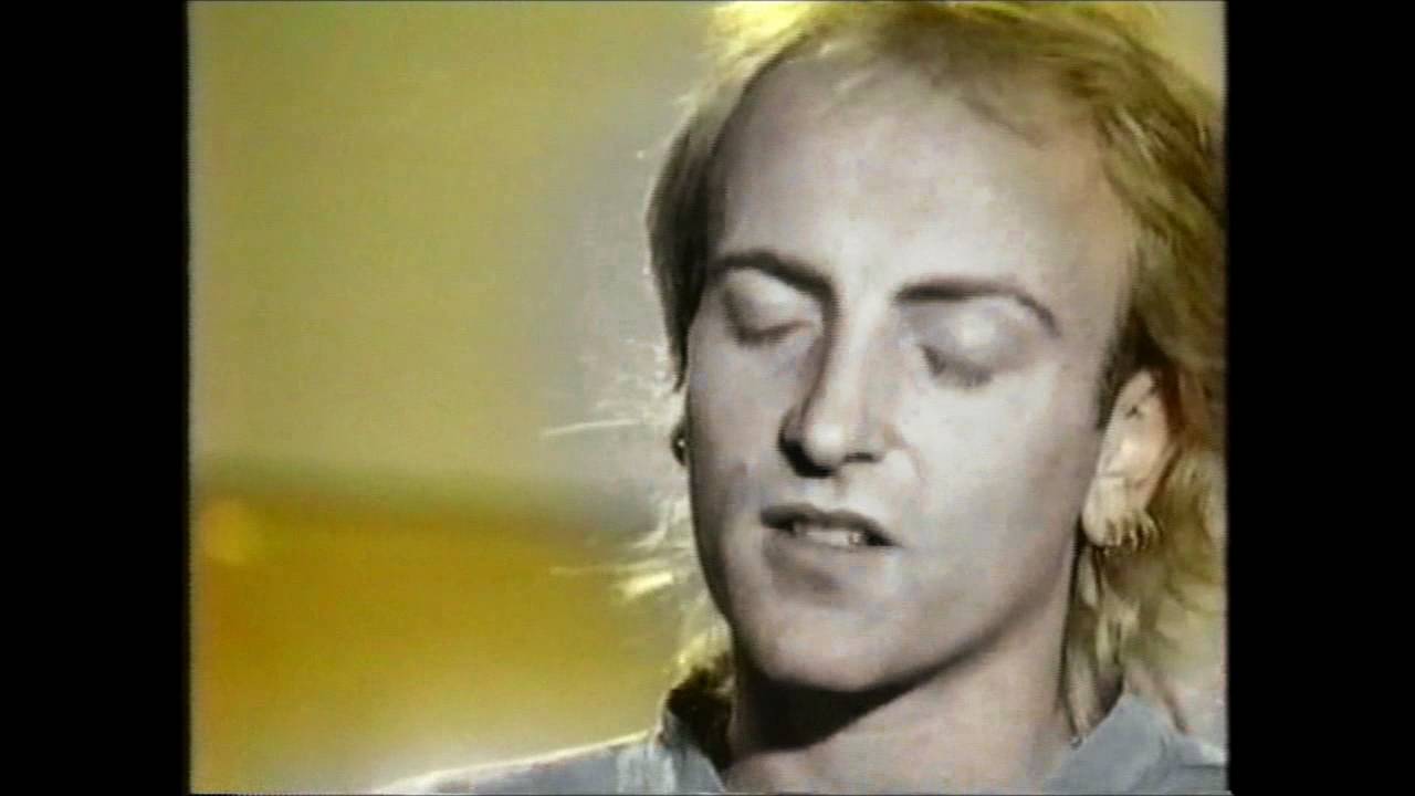 1992 news piece on vivian campbell replacing steve clark