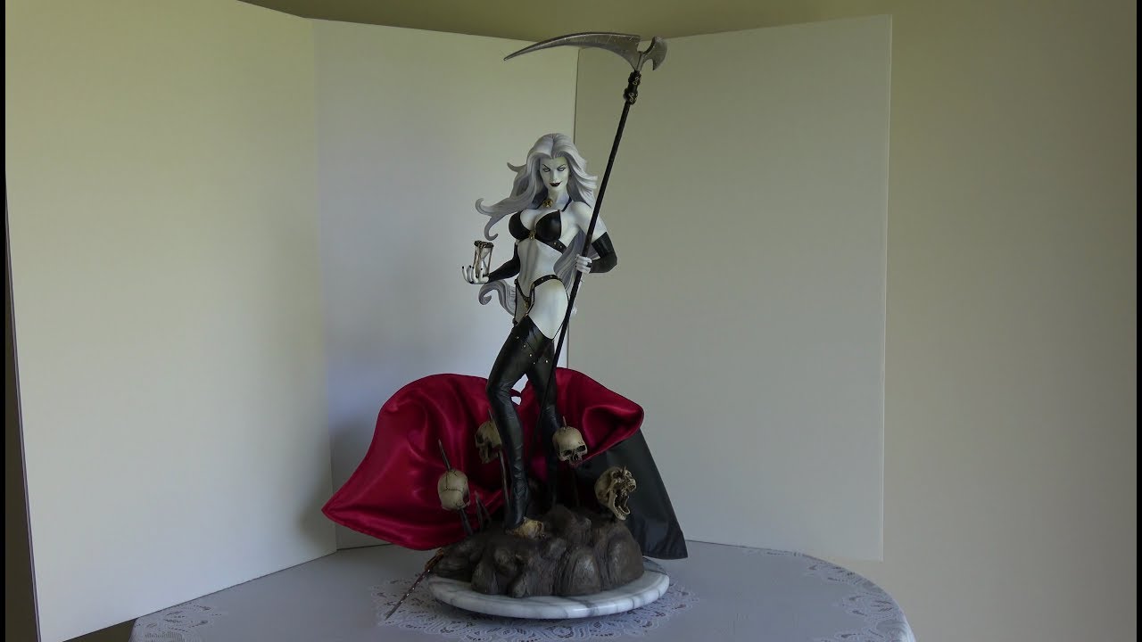 Sideshow Lady Death premium format statue Exclusive 4K