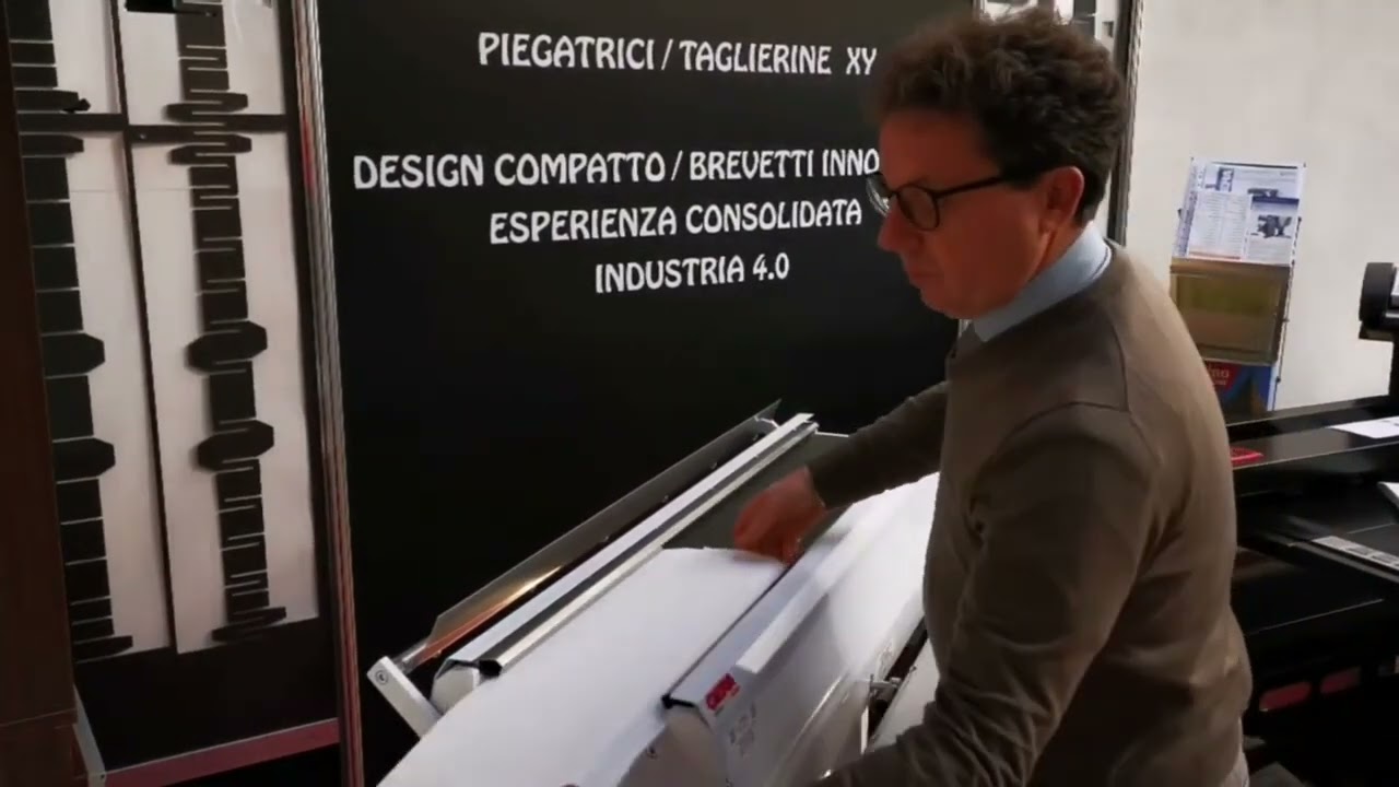 NL Gerafold 100: Handmatige BO, A0 bouwtekeningen vouwmachine – Compact, precies en voordelig