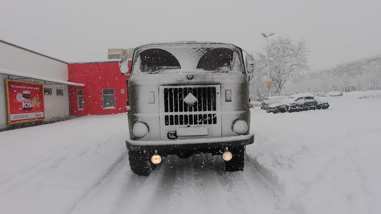 Winterstadtrundfahrt mit W50 in Dresden