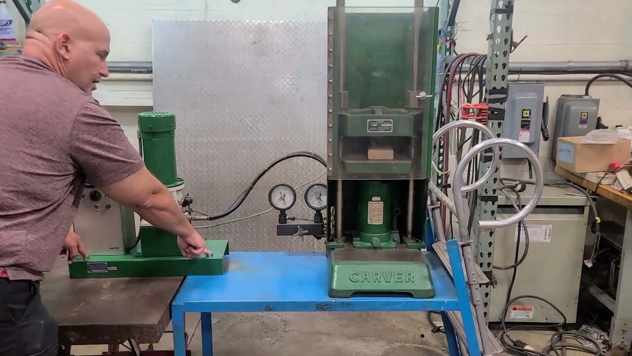 Carver Model M 3853 25 Ton Lab Press & 2759 Hydraulic MotorPak